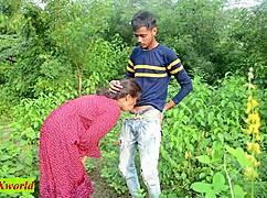 I fucked my new girlfriend in the indian jungle outdoor