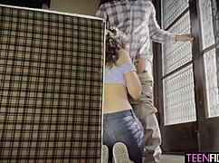 luxe la fox chokes on sloppy deepthroat face fuck