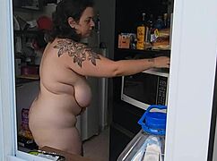 Caught neighbor's fat hairy ass and huge tits naked