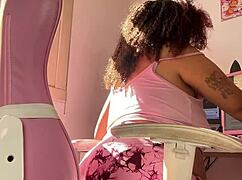 Chubby BBW babe farts loud right at her computer desk