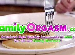 oh god i cant stop fuckin my young stepsis an lickin her wet pussy