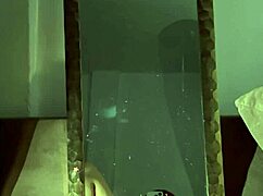 hey gótica, show us that big ass while you rub your pussy