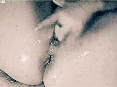 Juicy Rubii's Sexy Solo Pussy Play Dripping Wet Again