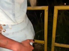 esposa gozando tres vezes esfregando sem camisinha oral publico na frente do corno tatuada