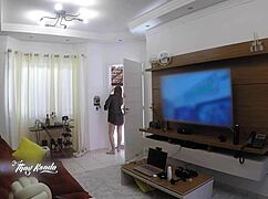 Hot Wife Thay Ksada Teases Delivery Man Barely Clad After Steamy Shower