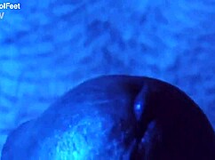 Worship her perfect nylon feet or choke on that hairy pussy slave