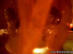 hey indian milf how you clean that tub so sexy?