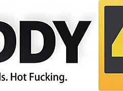 Hey babe just out shower and daddy's rock hard boner needs you now