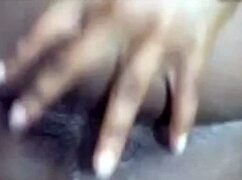 Muscular Black Amateur Stuffs Huge Dildo in Big Pussy Lips for Orgasm