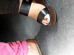 i cant stop staring at these mature feet candid in wedges sandals... so hidden n sexy