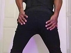 wanna stretch and jerk to my ass workout for 7 minutes straight?