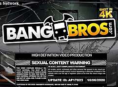 huge latina ass claps on cock with shaved pussy creampie finish