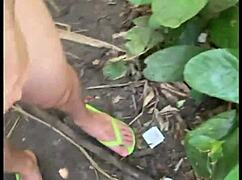 comi um desconhecido batendo punheta na trilha e dei pra ele