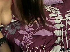 amateur babe unveils big natural tits in debut sex clip