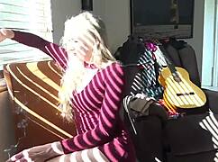 i couldn't resist fucking this tall blonde model's huge feet after her shoot