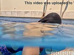 sexy moonblack shows off curvy wet ass by the pool today 😏💦