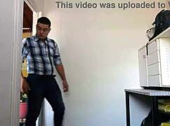 JARDINEIRO MEGA DOTADO PUNHETA GROSSA ATÉ GOZAR URSO BRASILEIRO