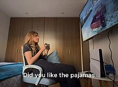 Teen girls finger pussies, lick clits, scissor and toy each other to orgasm