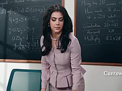 Jayden Cole fingers my tight hole so good