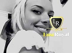 whoa, staane simmons dances pole to prick in amazing bikini show