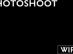 i'm watchin sienna rae get double penetrated by two guys in fronta me