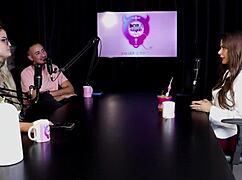 he dresses as woman for her domination fetish mentoring relationships pati ferraz sheer red