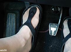pumping hard in birkenstocks with nylon feet fetish 👠😈
