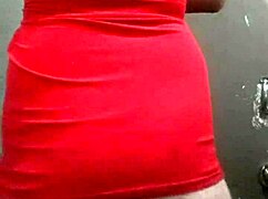 🍑 fat booty shemale in tight dress shakes it wild 😈