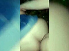 gostosa owing money pays with her tight pussy in the woods?