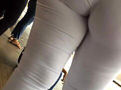 gostosa flashes big ass candidly on hidden bus cam