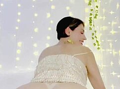 Favorite Putinha Spits Dirty Talk While Oiled Up!