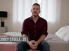 Codey Steele Worships Hayley Davies' Curvy Ass Goddess Ride!