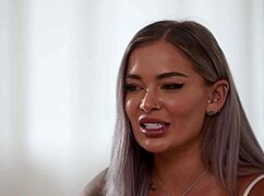 Codey Steele Worships Hayley Davies' Curvy Ass Goddess Ride!