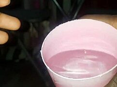 je prépare mon pénis au glaçon pour me faire défoncer la chatte en live