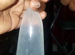 je prépare mon pénis au glaçon pour me faire défoncer la chatte en live