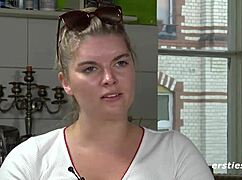 azubi aus düsseldorf fingers her shaved wet pussy clit passionately solo on cam