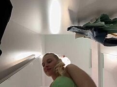wanna see this bbw teen masturbate her wet pussy up close in the changing room??