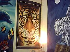 First-timer bombshell feels italian machine backstage pound!