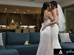 Married brides Charlotte Sins Melissa Stratton lesbian wedding scissoring suck