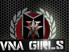 Hey, watch mature BBW Sara Jay squeeze and play with her big bouncy ass cheeks