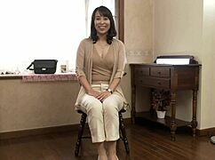 i catch this fifty-year-old wife kaori yuki squirting wild first time on cam