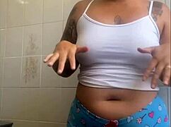 Flashing My Big Pussy for Strangers Outside