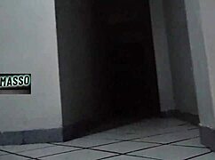 Cliente visita puta mexicana en su depa para cogida pov pide sin condon y corrida en boca