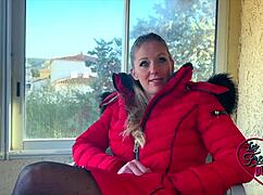 Aurbeaureal wants your cock pounding her blonde pussy in hard group sex now?