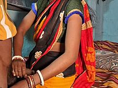 hot bhabhi gets fucked in saree inside room desi style