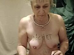 Slave Chained in Belt Squirts from Uro Play