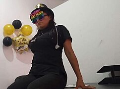 im bored at office so i plug ass to arouse slutty self