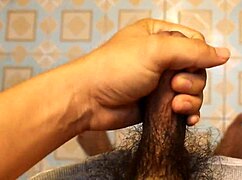 sexy vietnamese babe gets naughty 😈🔥 whoa!