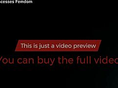 yo this petite mistress kira smothers you in tight yoga facesitting 😈