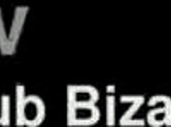 omg nikolehardx's petite skinny body wrecked by monster dildo so deep 😱🍆💦